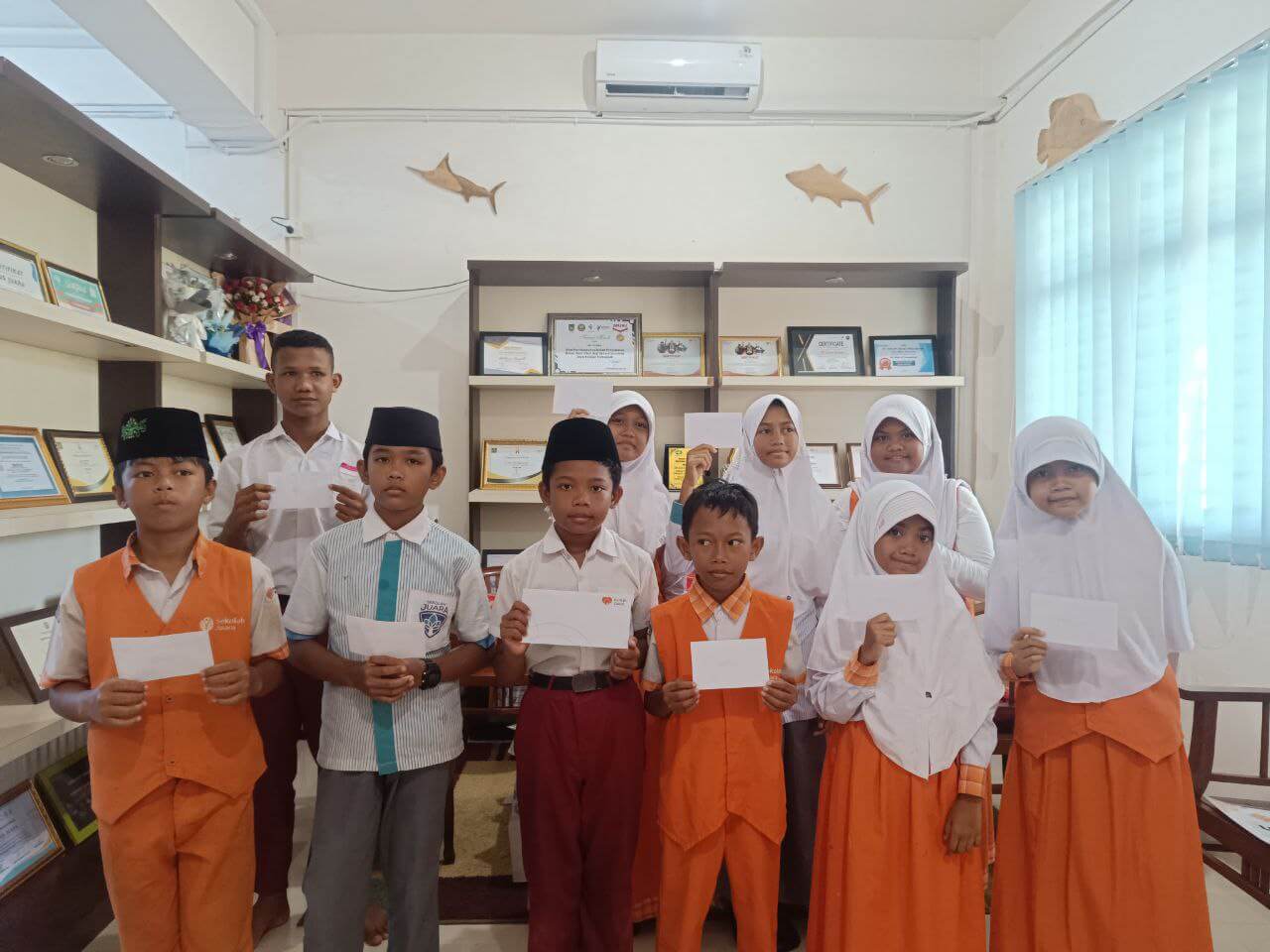 Dukung Pendidikan Anak, Rumah Zakat Salurkan Bantuan Pendidikan untuk Anak Yatim Dhuafa di Kota Batam