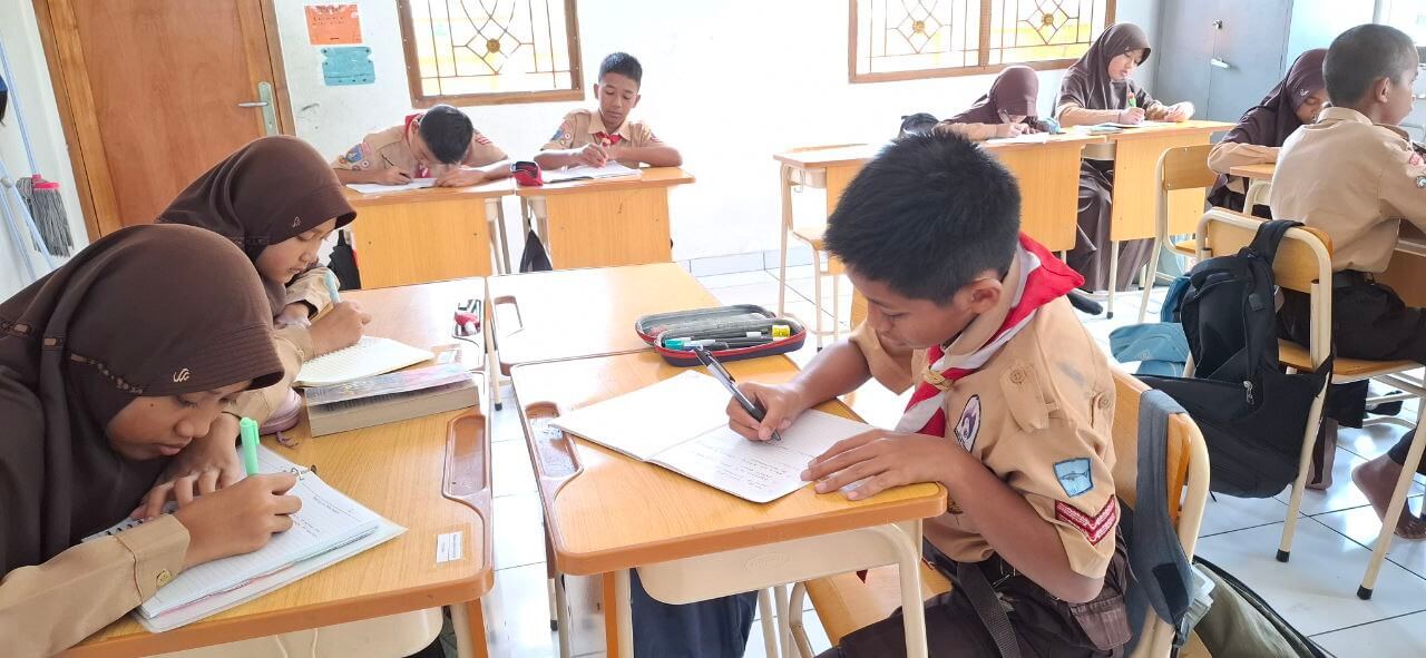 Pembelajaran Sosial Emosional di Kelas 6 SD Juara: Mengenal dan Mengendalikan Diri