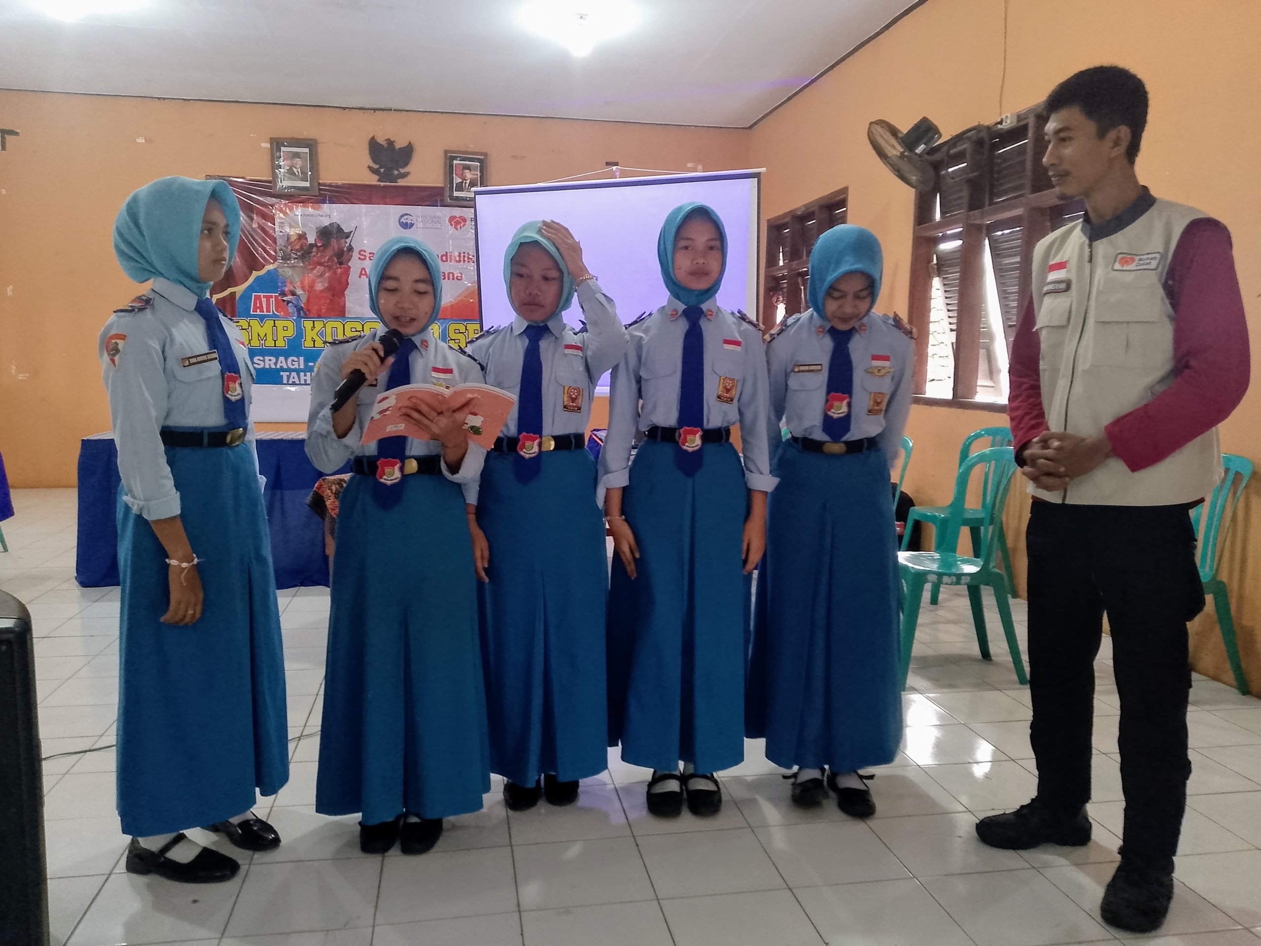 Tingkatkan Mitigasi Bencana, Rumah Zakat Hadirkan Giat SPAB di SMP Kosgoro Sragi