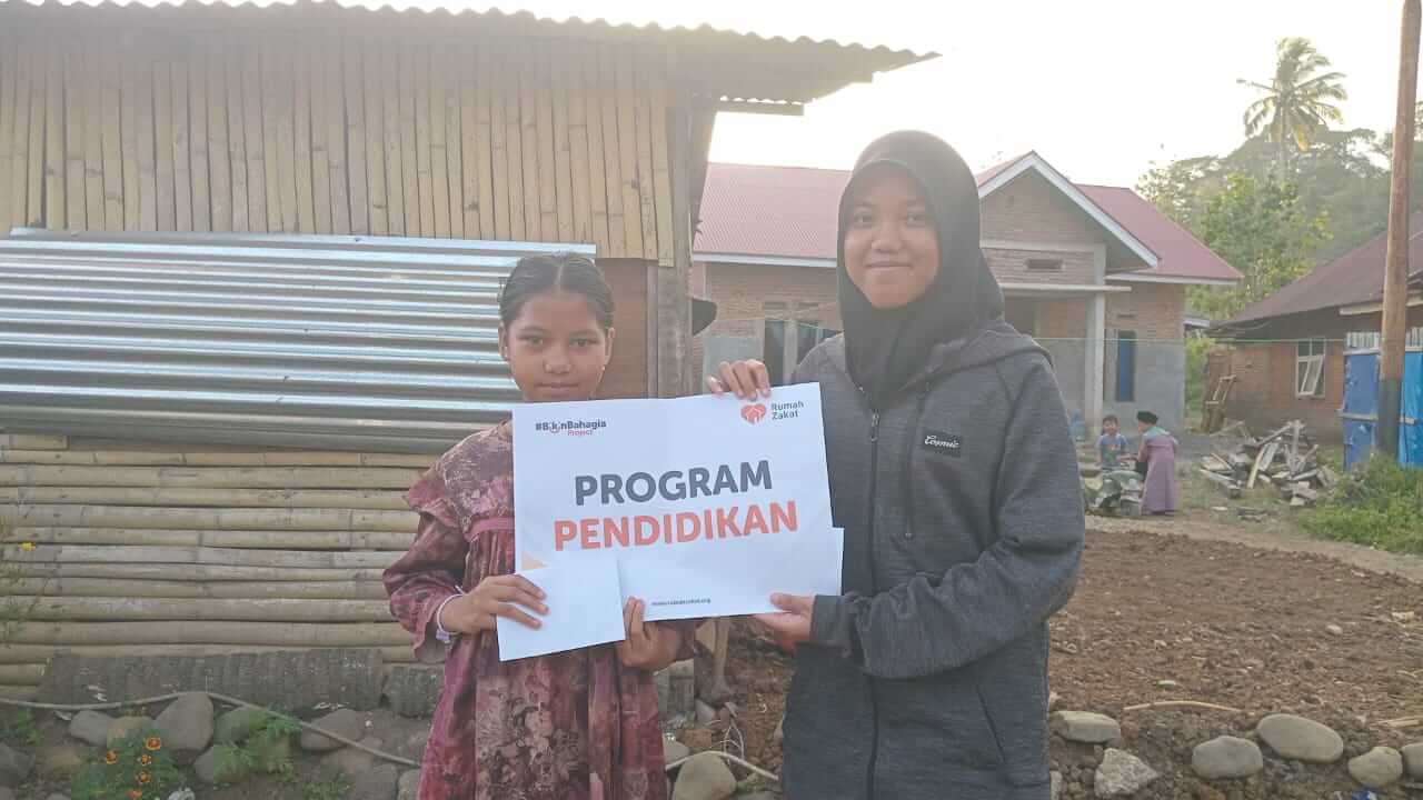 Keterbatasan Bukan Penghalang Bagi Siswa Mentawai untuk Terus Belajar, Rumah Zakat Salurkan Bantuan Pendidikan