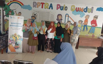Peserta Program Ekonomi Ok Oce Peduli Mengikuti Pelatihan Pentingnya Mencatat Keuangan Usaha