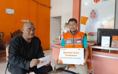 Merasa Terbantu Dapat Bantuan dari Rumah Zakat, Guru Tunanetra di Cirebon Ucapkan Terima kasiH