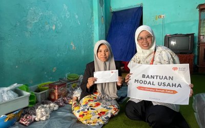 Rumah Zakat Salurkan Bantuan Modal Usaha untuk Ibu Siti Masruroh, Pejuang Keluarga dengan Lima Anak di Kediri
