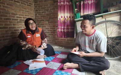 Rumah Zakat Salurkan Bantuan Dana Kewirausahaan di Desa Sukajaya Lempasing