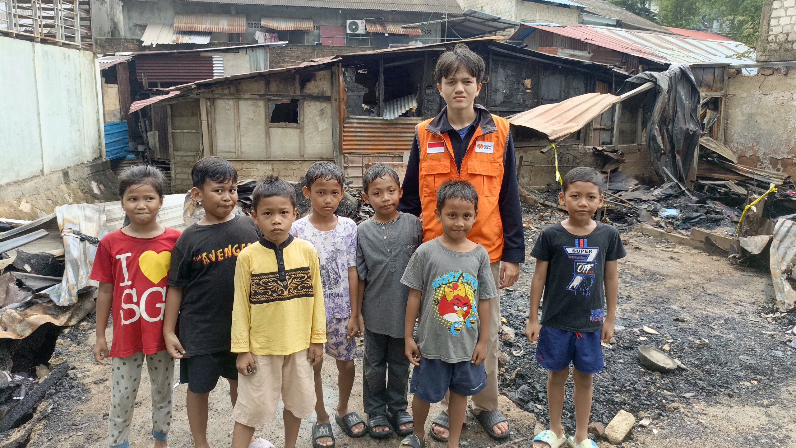 0-0x0-0-0# Bantuan Superqurban untuk korban kebakaran di Batam oleh Rumah Zakat