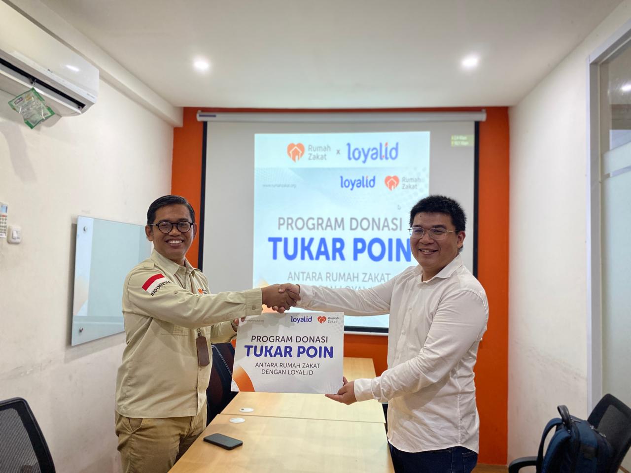 WhatsApp Image 2025-07-16 at 12.28.44 (1) kolaborasi digital Rumah Zakat dan Loyal.id