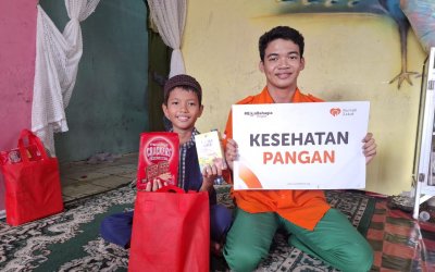 Rumah Zakat Salurkan Bingkisan untuk Yatim dan Dhuafa di Kampung Nelayan Kalimantan Barat