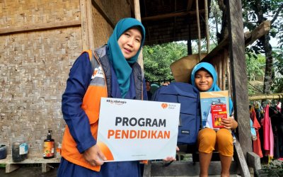 Bantuan Perlengkapan Sekolah dari Donatur Rumah Zakat Bantu Anak Yatim di Balikpapan