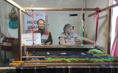 Penyaluran Modal Usaha BUMMas Berkah Ummat di Desa Bukit Tandang Dukung Perempuan Pelaku UMKM