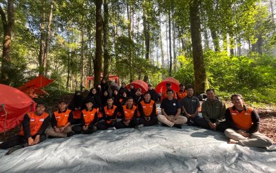 Rumah Zakat Berikan Pelatihan Kesiapsiagaan Bencana Kepada Relawan di Gunung Kareumbi