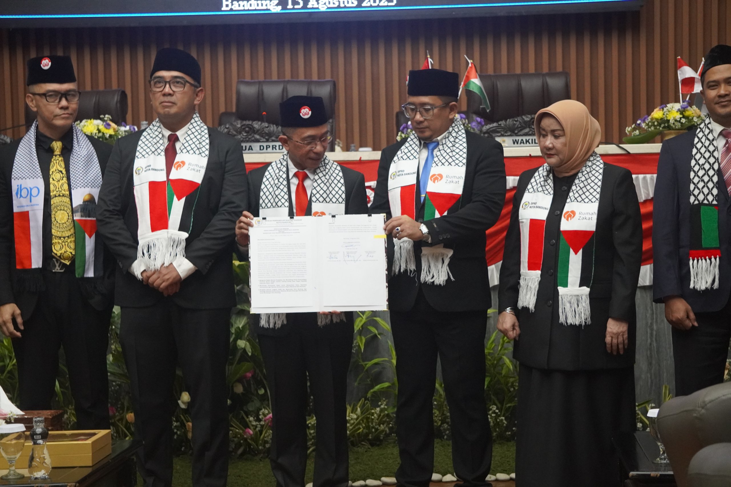 DSC09622 (1) Kolaborasi Rumah Zakat dan DPRD Kota Bandung Suarakan Dukungan untuk Palestina