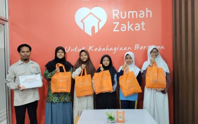 Rumah Zakat Salurkan Bantuan Perlengkapan Sekolah untuk Siswa Keluarga Pra Sejahtera di Cilegon