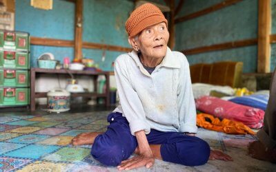 Rumah Zakat Salurkan Bantuan Kursi Roda untuk Penyandang Disabilitas di Sumedang