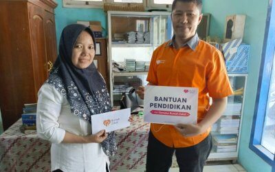 Rumah Zakat Bantu Lunasi Tunggakan Biaya Pendidikan Ulfa Rojannah