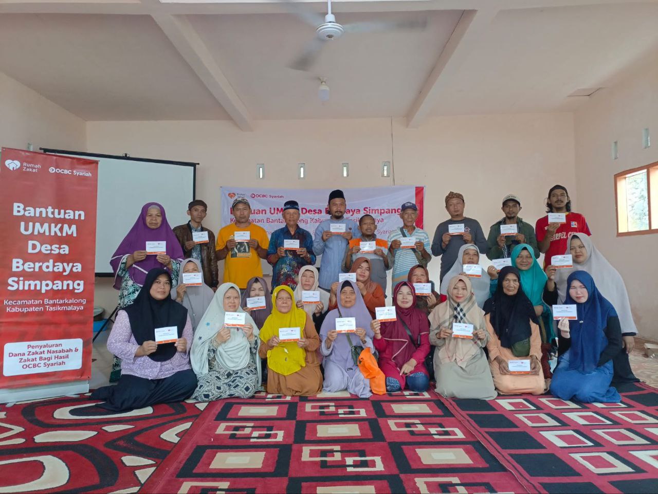 photo_2025-08-19_09-54-38 OCBC Syariah Mitra Rumah Zakat gelar edukasi kewirausahaan untuk 35 peserta program pemberdayaan ekonomi di Desa Simpang Tasikmalaya