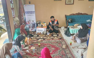 PT Paragon Corp Bersama Rumah Zakat Dukung Bank Sampah Melingkar Tegal lewat Program CSR Lingkungan