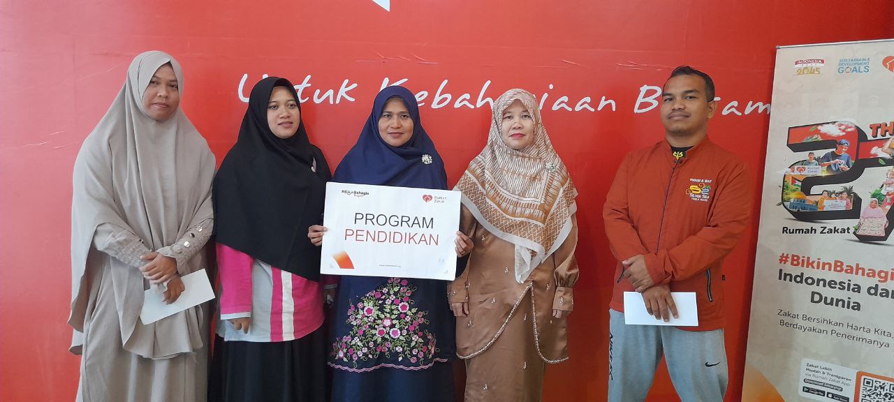 photo_2025-09-29_10-58-50 Penyaluran Kado Cinta untuk Guru Pengajar Quran oleh Rumah Zakat Pekanbaru