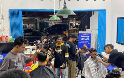 PT Paragon Bersama Rumah Zakat Cetak Barber Profesional Lewat Pelatihan Gratis