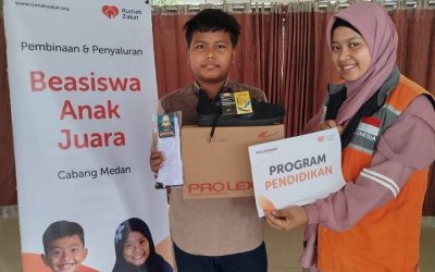 Bantuan Perlengkapan Sekolah Rumah Zakat Dukung Anak Berprestasi di Binjai