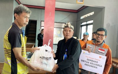 Dinas Sosial Kota Bandung, Pemerintah Kota Bandung dan Rumah Zakat Bersinergi Salurkan Bantuan Sembako di Hari Pangan Nasional