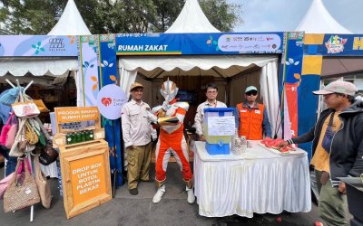 Bawa Energi Kebaikan, Rumah Zakat Segarkan Pengunjung Festival Asia Afrika Lewat Pos Segar