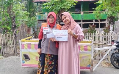 Rumah Zakat Berikan Bantuan Modal Usaha di Desa Berdaya Monro-Monro
