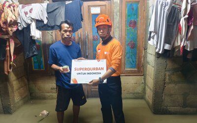 Rumah Zakat Action Salurkan Bantuan Untuk Warga Terdampak Banjir di Bekasi