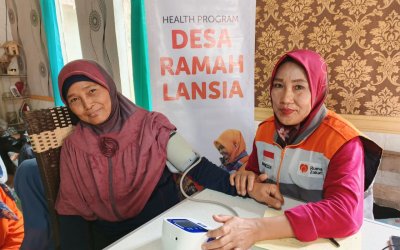 Rumah Zakat Gelar Senam dan Posyandu Lansia dalam Program Desa Ramah Lansia di Sukajaya Lempasing