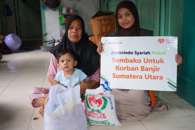 Jamkrindo Syariah dan Rumah Zakat hadirkan 350 paket sembako untuk warga Sibolga