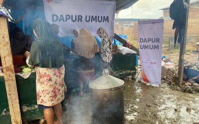 Dapur Umum Rumah Zakat: Asa yang Terus Menyala di Pengungsian Geudumbak, Aceh Utara