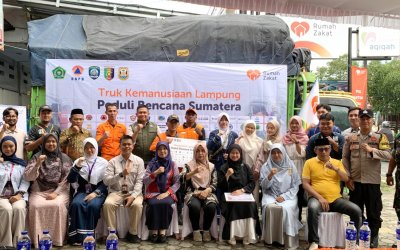 Rumah Zakat Lampung Berangkatkan Truk Kemanusiaan dan Relawan untuk Penyintas Banjir Sumatera Barat