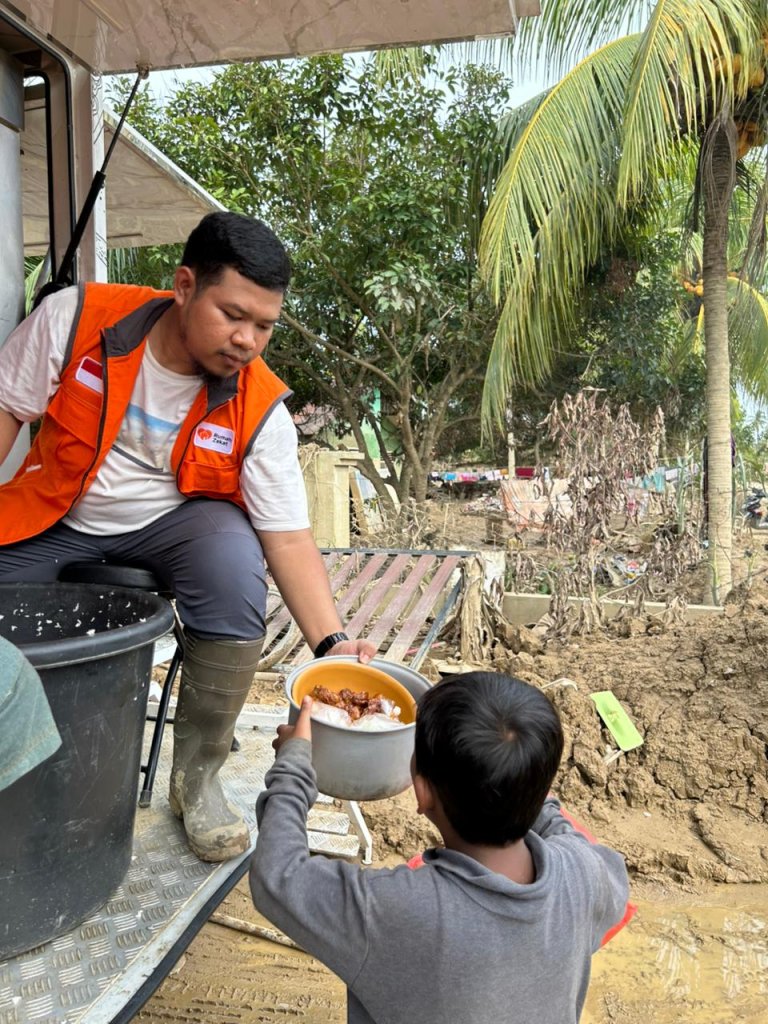 Dapur Umum Paragon Corp Masih Layani 1.000 Porsi Makanan per Hari untuk Penyintas Banjir Aceh Tamiang