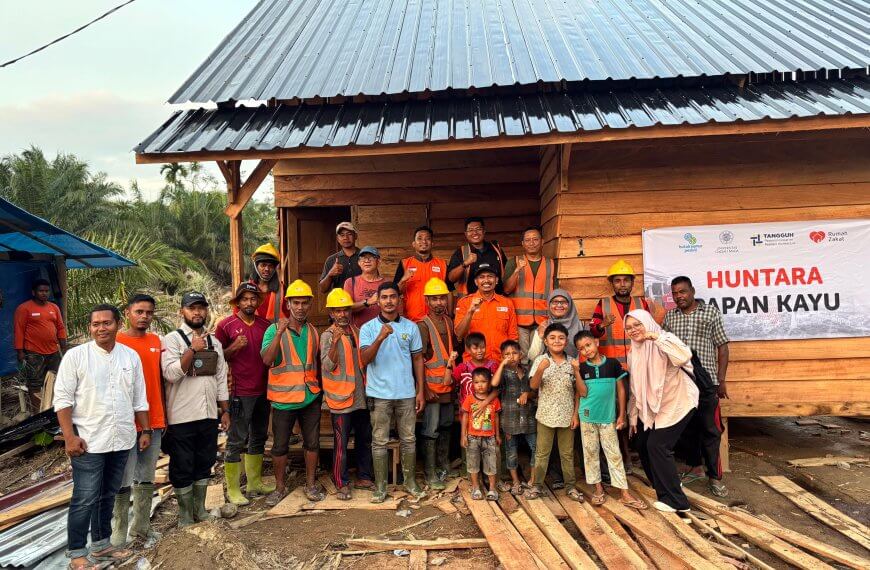 Opening Ceremony Program Pembangunan 100 Huntara: Gerbang…