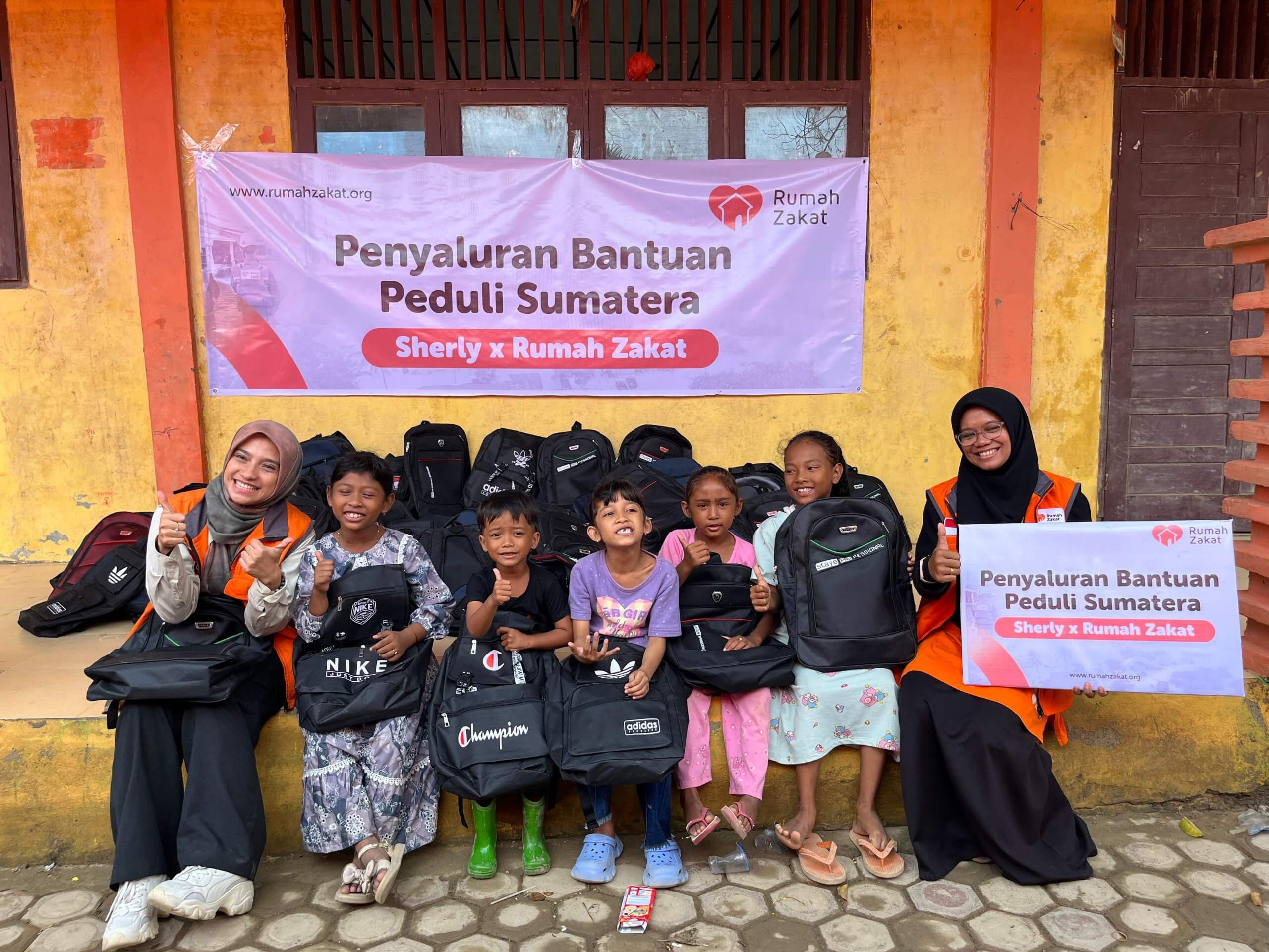 bantuan pendidikan anak terdampak banjir Aceh oleh Rumah Zakat
