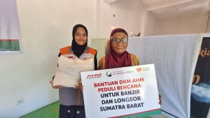 bantuan sembako banjir Pesisir Selatan dari DKM AHM