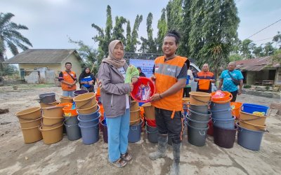 Paragon Corp Bersama Rumah Zakat Salurkan 157 Hygiene Kit untuk Penyintas Banjir Aceh Tamiang