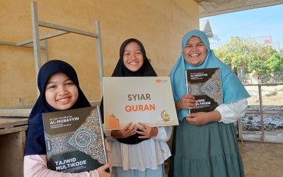 Program Syi’ar Qur’an Rumah Zakat Salurkan 150 Mushaf Al-Qur’an untuk Siswa SDIT Darul Mukhlisin Aceh Tamiang