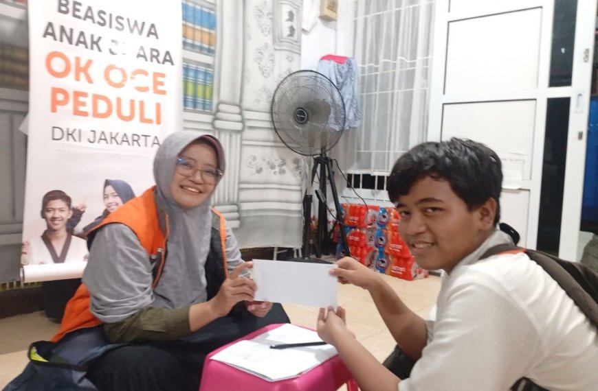 Penyaluran dan Pembinaan Beasiswa OK OCE Peduli…