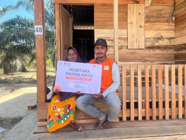 Sharing Happiness Bersama Rumah Zakat Bangun Huntara untuk Warga Terdampak di Aceh Utara