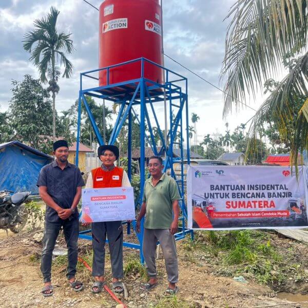 Sumur Bor Sekolah Islam Cendekia Muda dan Rumah Zakat