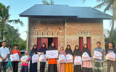 Rumah Zakat Salurkan Paket KLY Untuk Bahagiakan Anak Yatim di Bireun