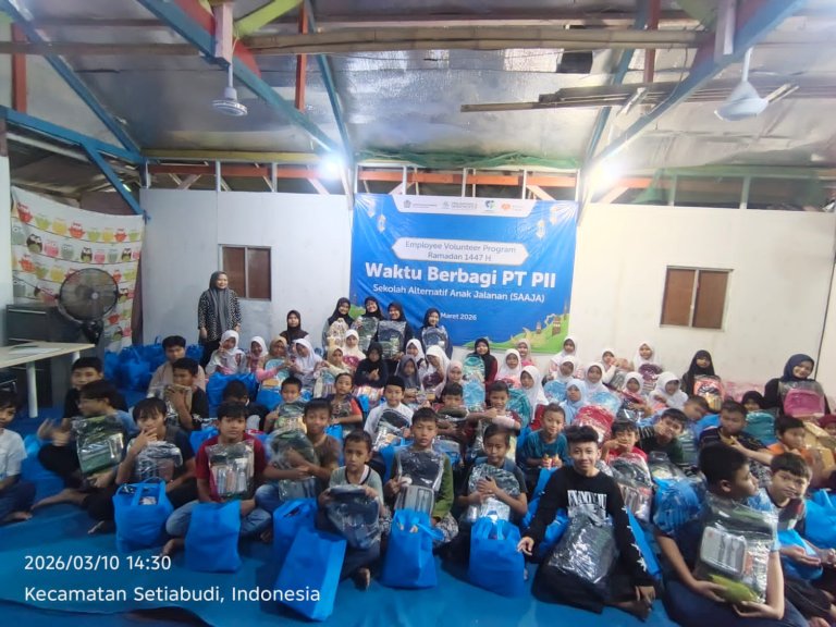 PT PII PEDULI ANAK KOMUNITAS SAAJA MELALUI EMPLOYEE VOLUNTEER PROGRAM  