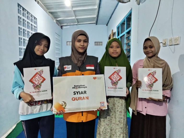 Dukung Semangat Santri, Rumah Zakat Salurkan Syiar Qur’an untuk Anak-Anak di Kandat Kediri