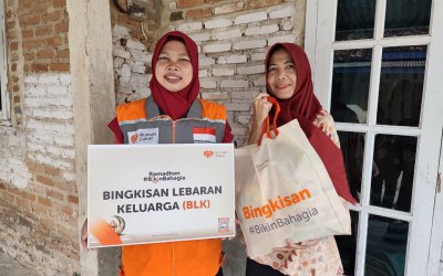 Rumah Zakat Salurkan Bingkisan Lebaran Keluarga untuk Warga Sukabumi I Pesawaran