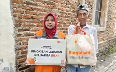 Rumah Zakat Salurkan Bingkisan Lebaran Keluarga untuk Warga Teluk Betung Selatan