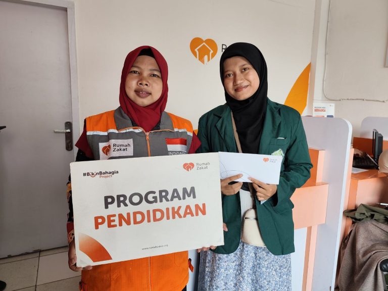 Dukung Pendidikan Mahasiswa, Rumah Zakat Salurkan Bantuan Pendidikan di Lampung