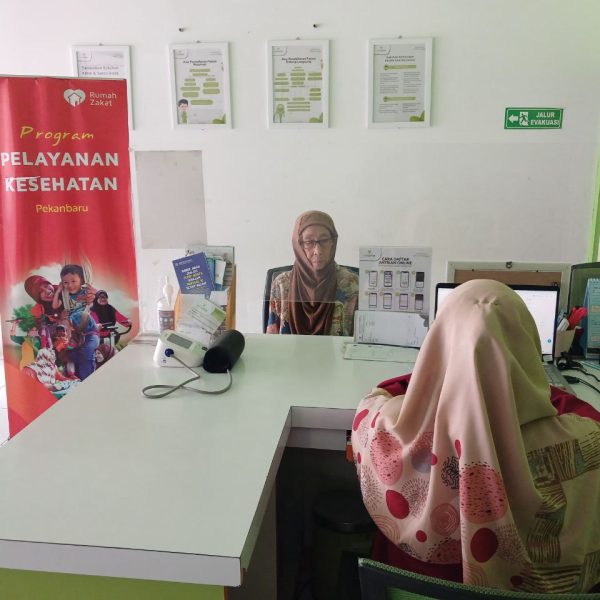 Rumah Zakat hadirkan layanan kesehatan untuk lansia di Pekanbaru dengan pelayanan cepat, ramah, dan profesional.
