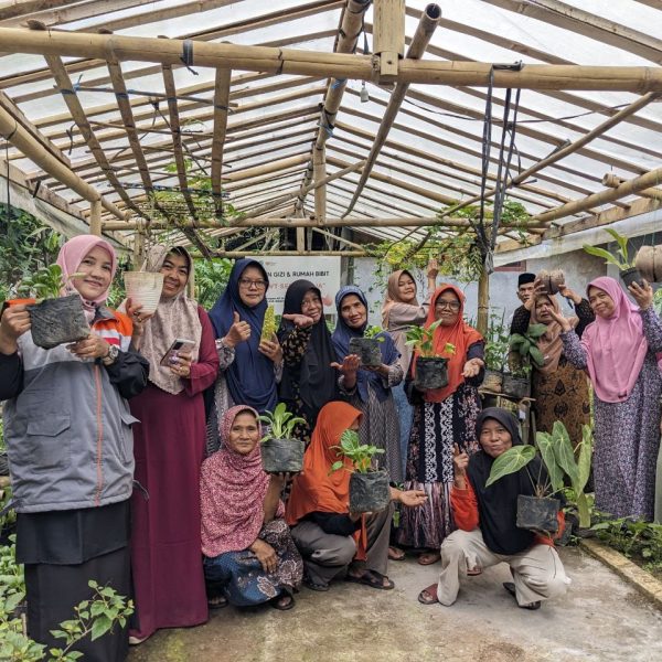 Kebun gizi Rumah Zakat Banjarnegara bantu cegah stunting dan tingkatkan ketahanan pangan keluarga desa.