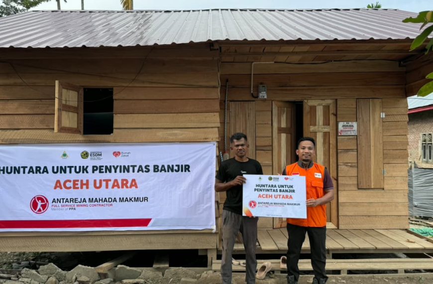 Hunian kayu Rumah Zakat bersama PT Antareja Mahada Makmur dan PT Putra Perkasa Abadi hadir untuk penyintas banjir di Aceh Utara.