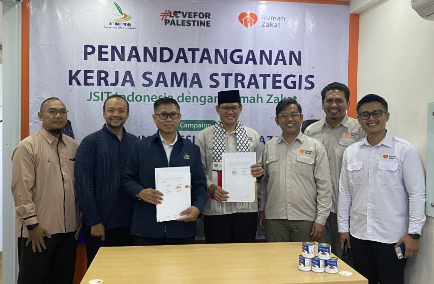 JSIT Indonesia dan Rumah Zakat berkolaborasi dalam campaign 60 ribu kaleng daging untuk Gaza sebagai bentuk kepedulian kemanusiaan bagi warga Palestina.